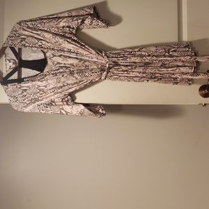 Nightgown and robe set